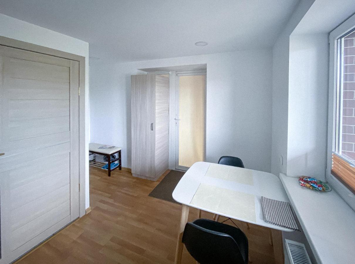 Apartamentai Birzuose, Double Bedroom And Single Bedroom Apartments Biržai Buitenkant foto